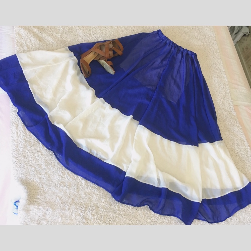 Long skirt 💙👗
